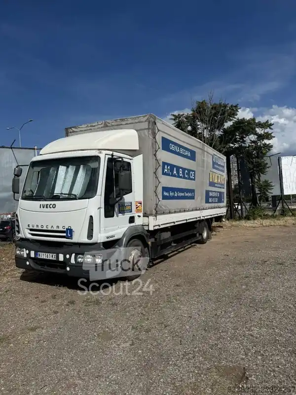 Commander Maintenant Camion plateau avec bâcheIveco Eurocargo 120